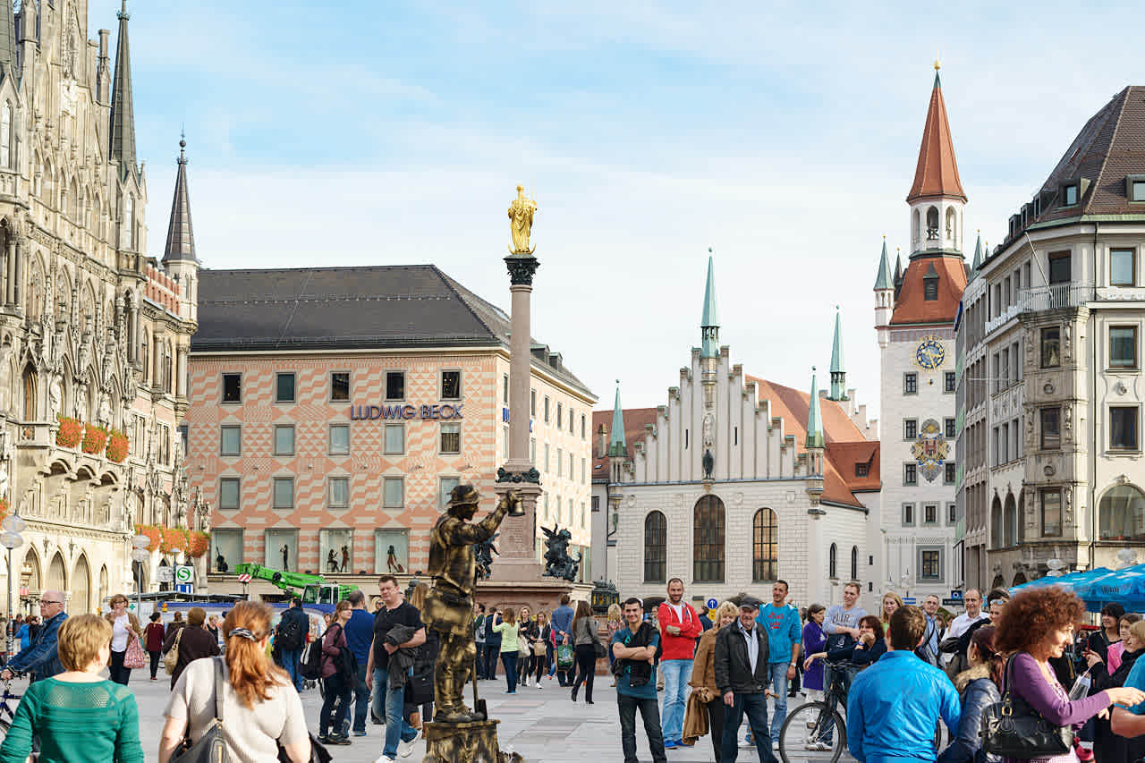 Neues Rathaus -raatihuone Marienplatz-aukiolla, Münchenissä