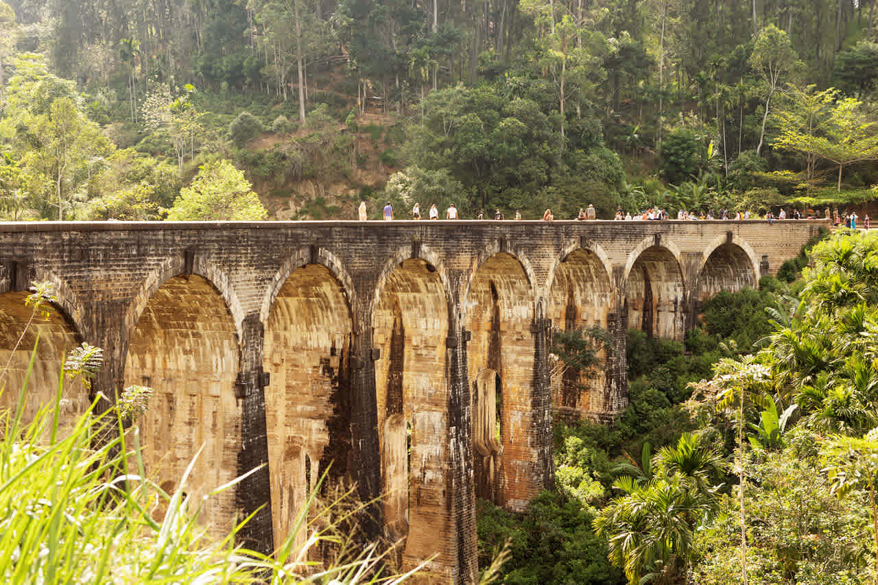 Nine Arches Bridge, Ella