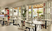 Yhdistetty buffet- ja à la carte -ravintola