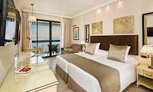 Kahden hengen Premium-huone, merinäköala