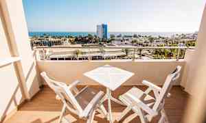 Premium-kaksio korkealla, merinäköala