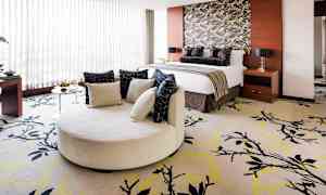 Kahden hengen huone ympäristön suuntaan