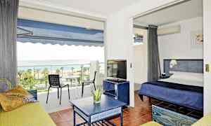 Superior Premium studio suite ja merinäköala