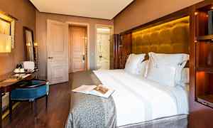 Kahden hengen Deluxe-huone