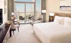 Kahden hengen Deluxe-huone suihkulähteen suuntaan