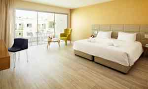 Kahden hengen Luxury/Deluxe-huone