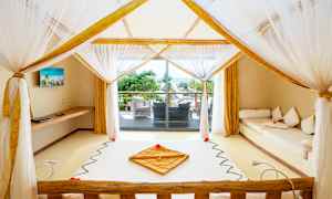 Kahden hengen Deluxe-huone meren puolella