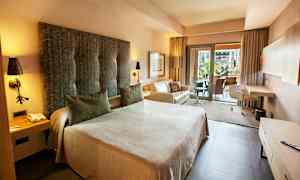 Kahden hengen huone, jossa oma uima-allas - UNIQUE