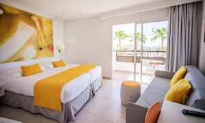 Kahden hengen huone, parveke