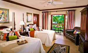 Kahden hengen huone meren tai ympäristön suuntaan