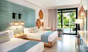 Juniorsviitti, pääsy yksityiseen, jaettuun uima-altaaseen