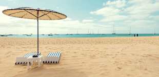 Morabezas Beach Club -hotellin edessä oleva ranta