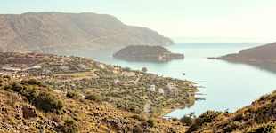 Näkymät yli Spinalongan saaren
