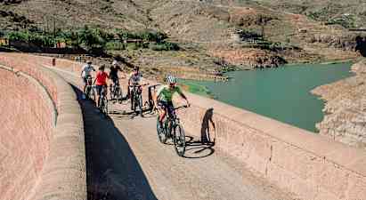 Tutustu Gran Canariaan sähköpyörällä: Kulttuuria ja luontoa Guayadequessa