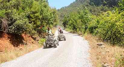 Offroadia Taurusvuoristossa Quad-mönkijällä