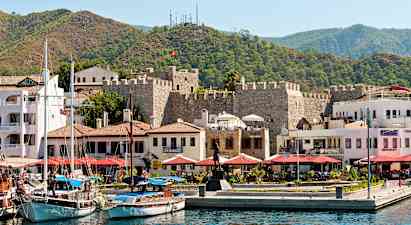 Shopping & sightseeing Marmariksessa