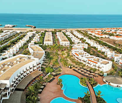 Lapsiystävällisessä Meliá Dunas Beach Resort & Spassa asut lähellä Algodoeiro Beachiä, joka on yksi Kap Verden fantastisista rannoista