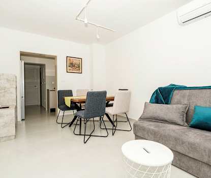 Kaksio, parveke - mahdollista saada kaksi lisävuodetta