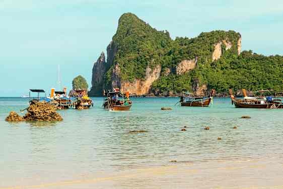 Loh Dalum Beach, Koh Phi Phi