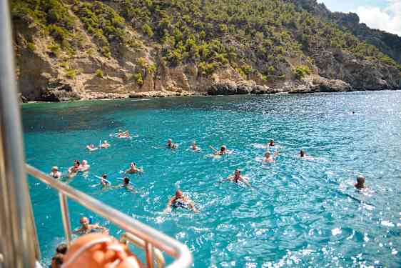 PMI Cruise Cormoran Nirvana (CCNI)