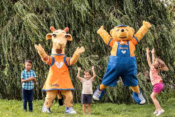 Lollo ja Bernie lasten kanssa