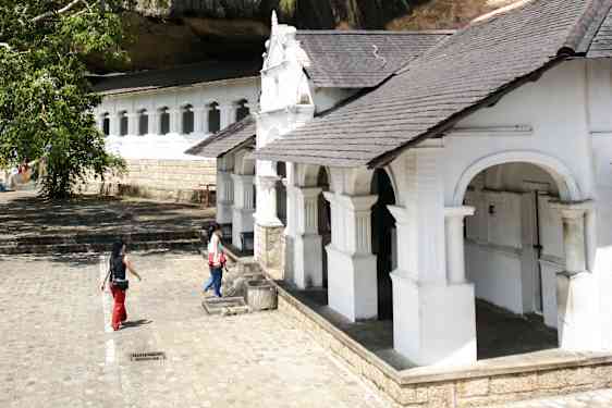 Dambullan luolatemppeli