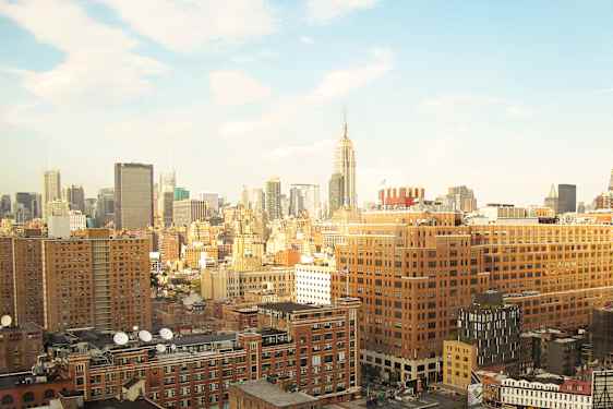 New Yorkin skyline. Pakettimatkat.