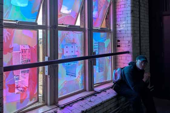 Värikkäitä ikkunaruutuja