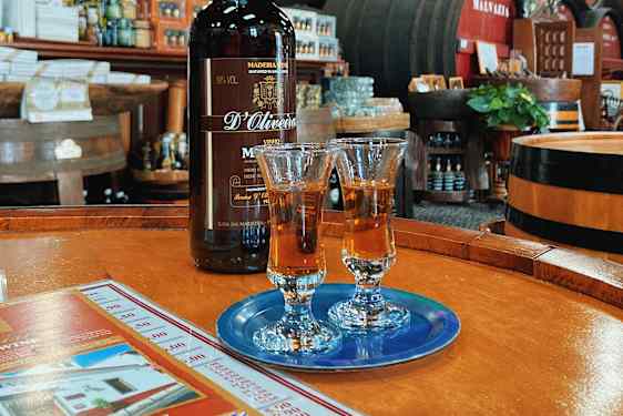 Vinprovning på Pereira D'Oliveira i Funchal