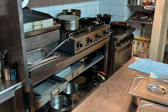 Litsan keittiö Afratassa