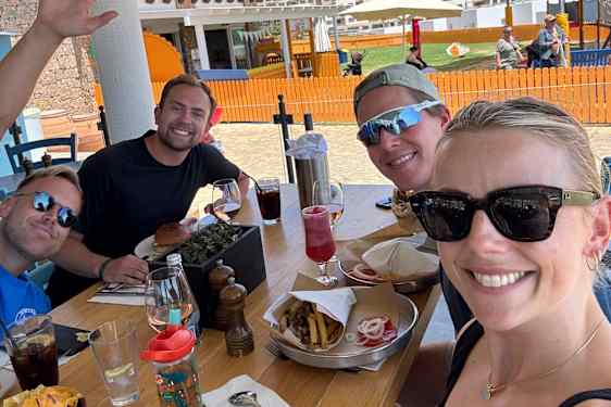 Pia Seeberg ystävineen