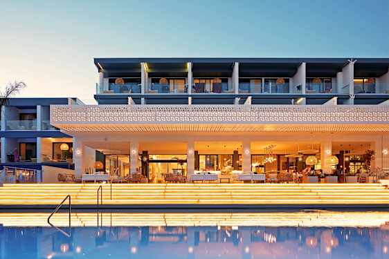 Ravintola ja baari, OBC Kypros