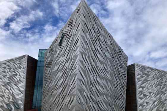 Titanic-museon ulkopuoli.