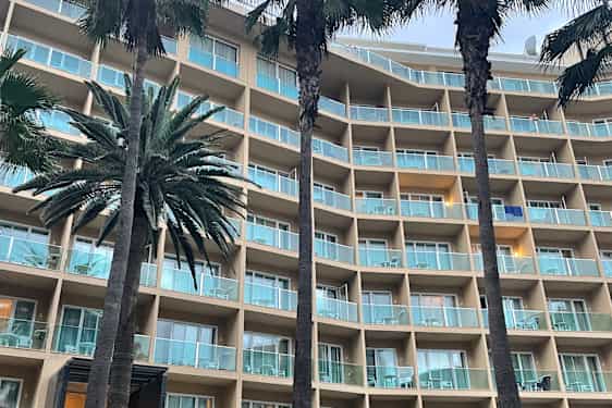 Hotelli Reina Isabel.