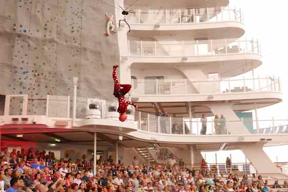 Viihdeohjelma Symphony of the Seas