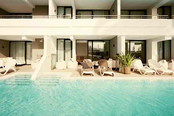 Huone josta pääsee suoraan uimaan Gran Canarialla