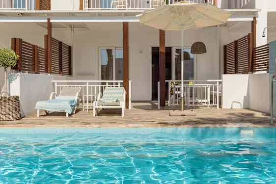 Poolaccess Sunwing Kallithea Beach -hotellissa