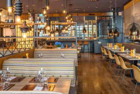 The Social Bar Bistro Clarion Hotel Aviapolis