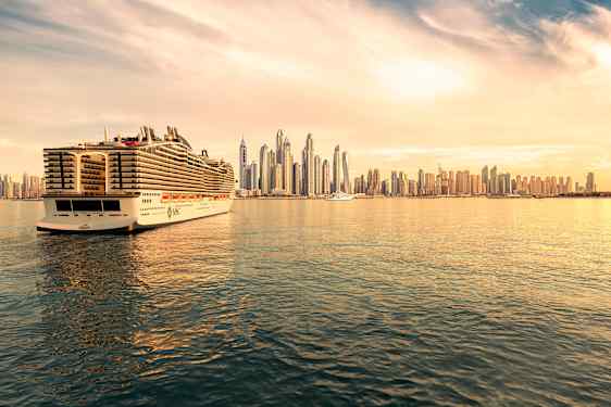 MSC -alus matkalla Dubaihin