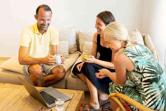 Ota yhteyttä ryhmämyyntiimme