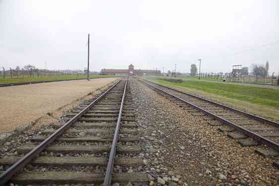 Auschwitz-Birkenau. Kuva: Andrew Blackwell