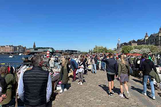 Kirpputori, Islands Brygge