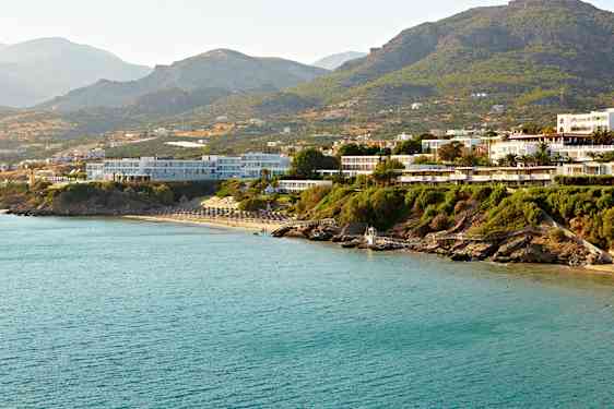 Ocean Beach Club Kreeta mereltä päin.