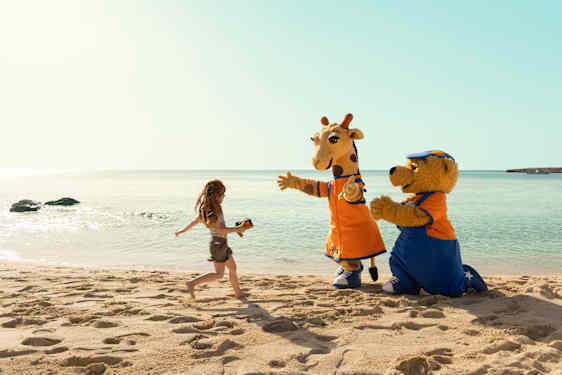 Lollo, Bernie ja yksi lapsi rannalla