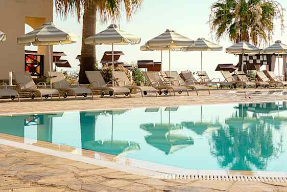 Mimosa Beach Hotel, Kypros