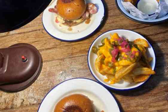 Vilnassa on sekä paikaIlisia että kansainvälisiä ravintoloita