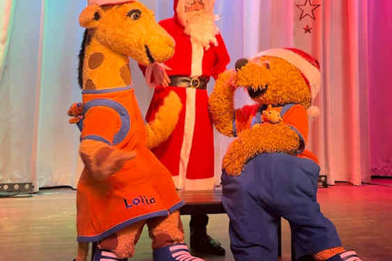 Joulupukki ja Lollo & Bernie Sunwing Fañabe -hotellissa