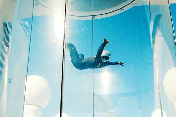 Vapaalentotunneli risteilyaluksella