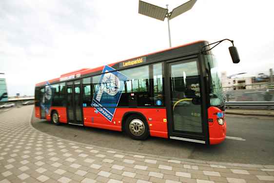 Lentoparkin yhteysbussi