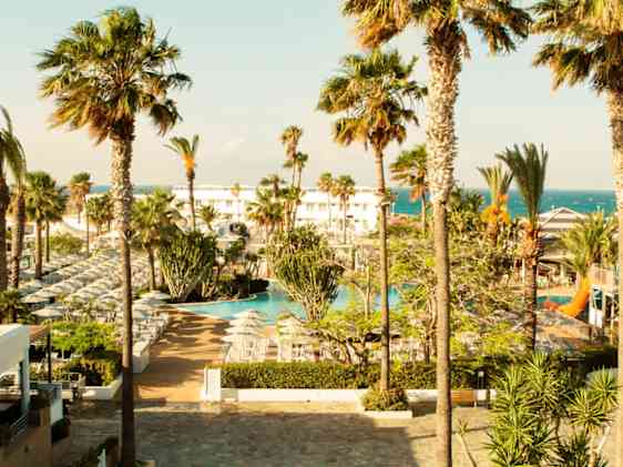 Sunwing Sandy Bay Beachin allasalue